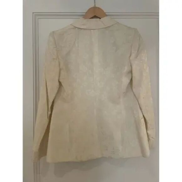 Emanuel Ungaro Floral Cream Blazer. It 42 - Picture 5 of 8